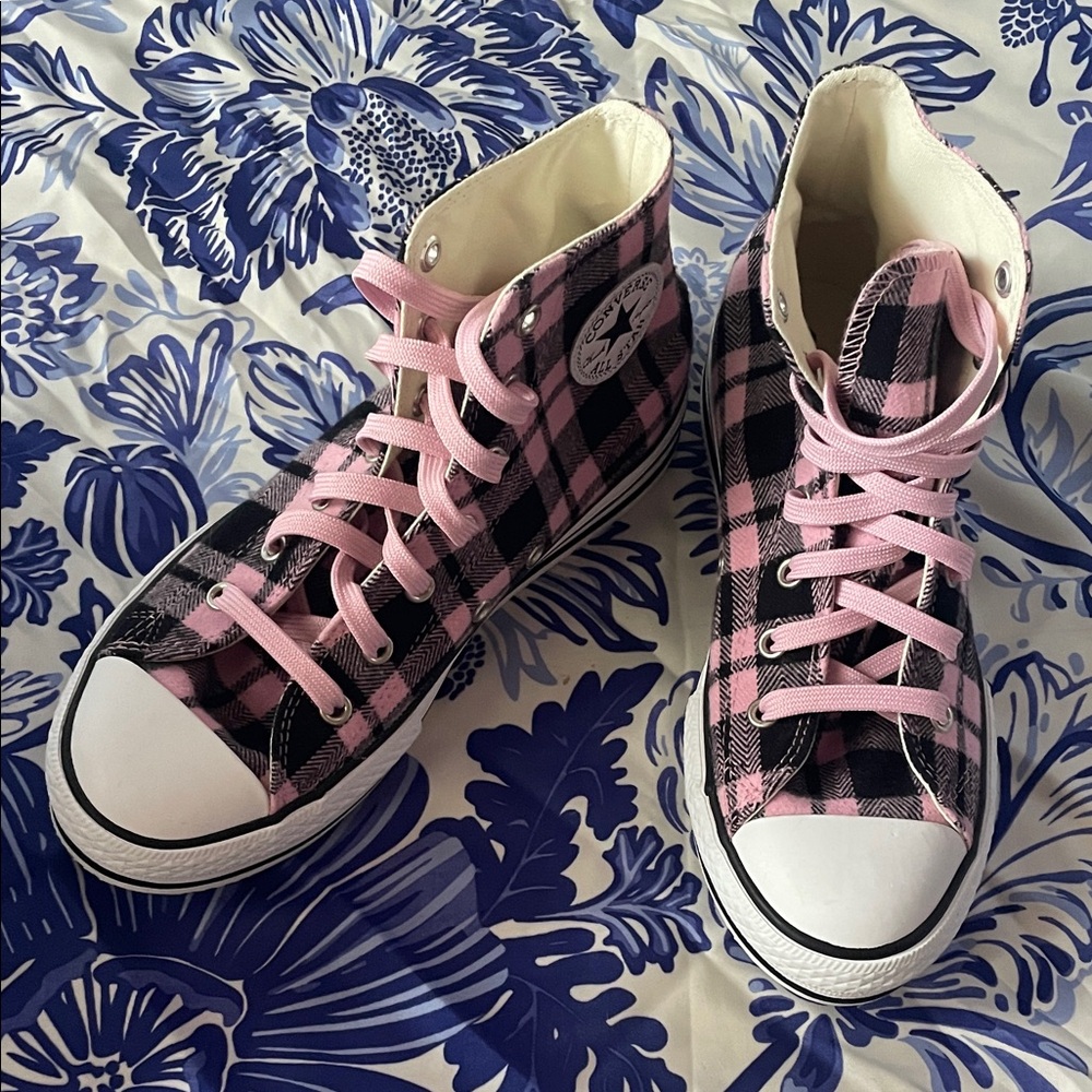 {Converse} Pink and Black Checkered High-Tops-NWOT